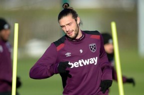 九游体育官网今夜西汉姆调整名单以备德甲，扳平良机环节打磨，信心回归，资深球员宣示担当的简单介绍