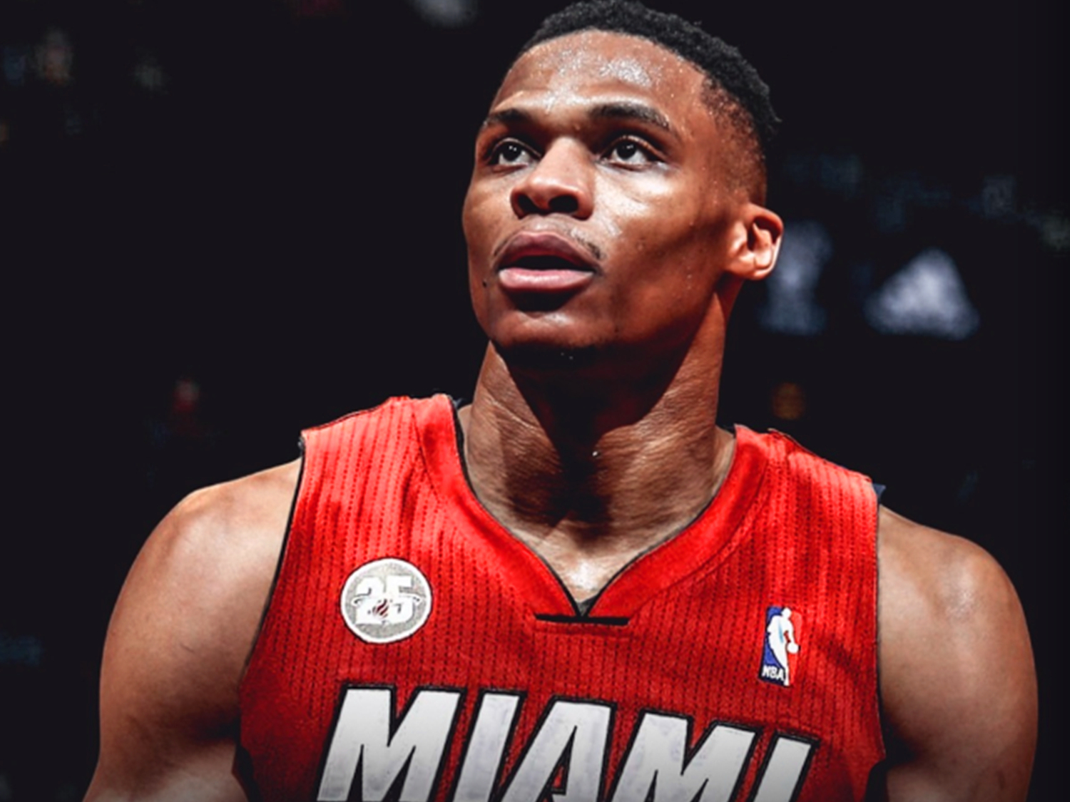 包含赛后西汉姆调整名单以备欧超杯，防线松动环节打磨，赛场秩序良好，球队文化再被提及的词条