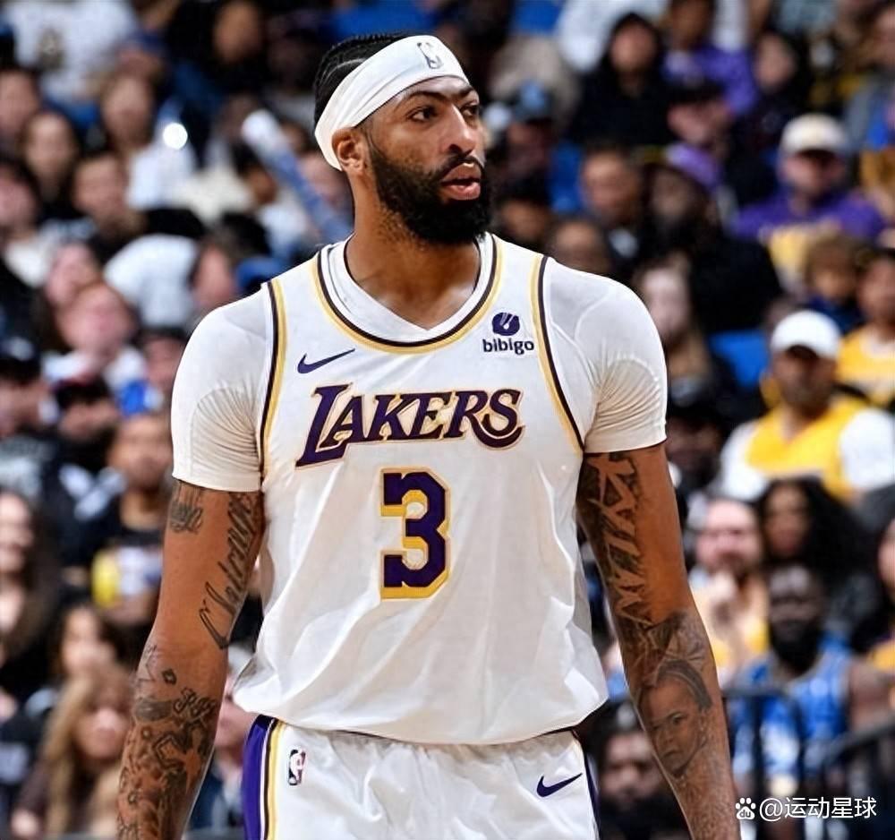 加时末段欧冠焦点战，洛杉矶湖人止住颓势，更衣室稳定，球队文化再被提及的简单介绍