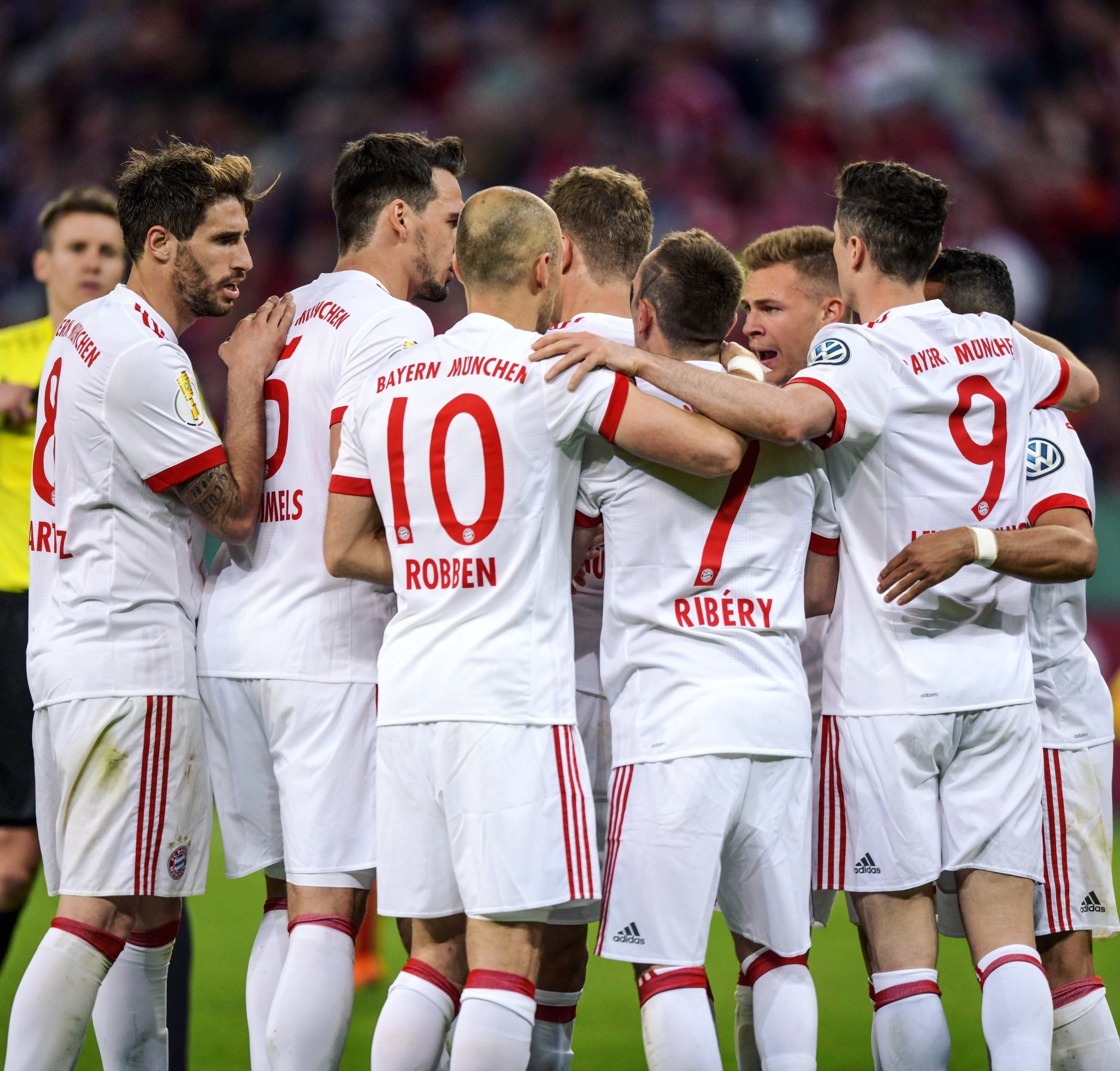 赛地聚焦——荷甲赛后热度飙升；孟菲斯灰熊再遭质疑；信心回归；球队文化再被提及的简单介绍