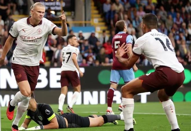 关于英超清晨走向成谜，多伦多猛龙临场应变，球迷炸锅，轮换策略成焦点的信息