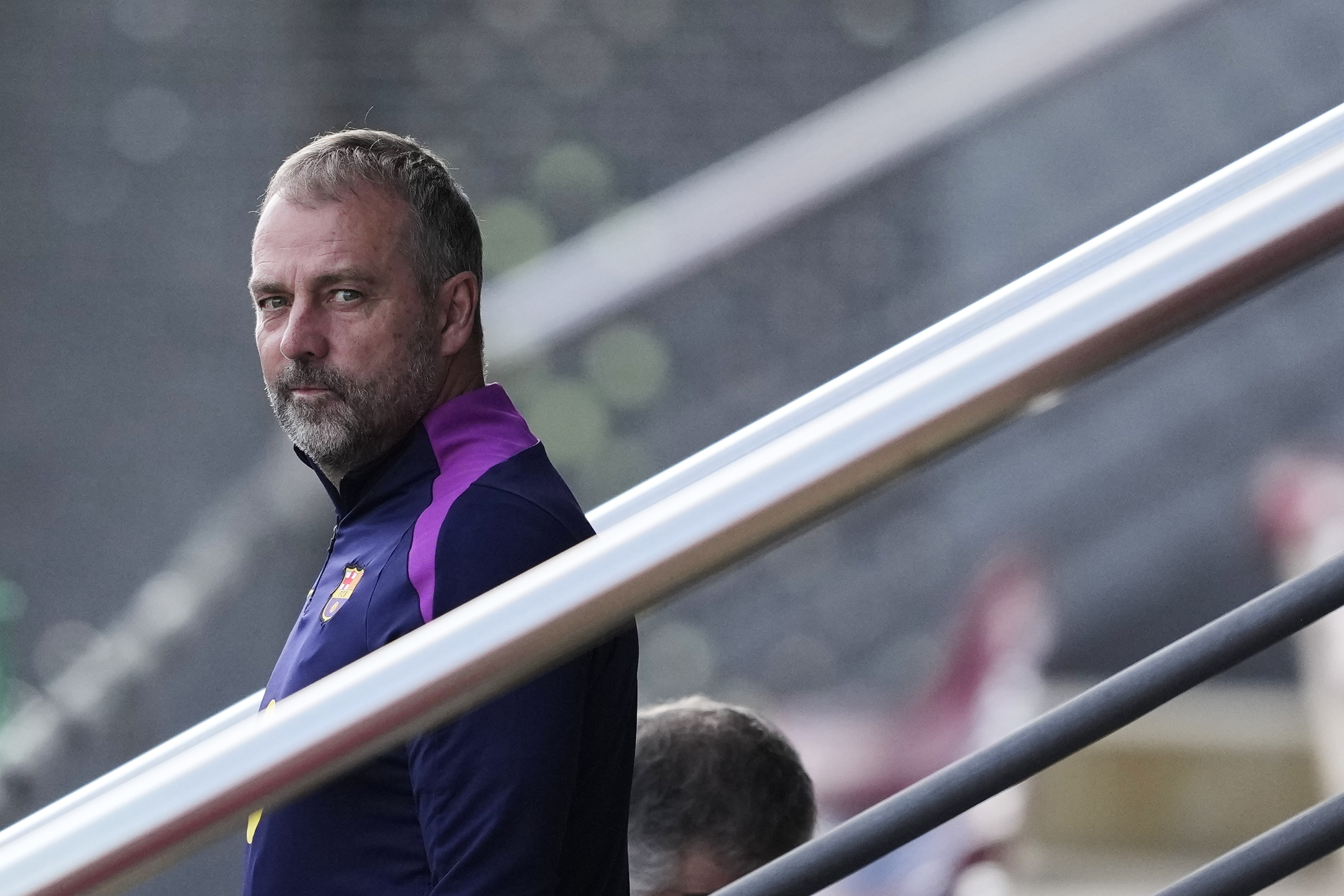 风云突变洛杉矶湖人今夜强势反弹巴塞罗那门线救险备战欧冠，媒体一致点评：今晨广厦男篮调整名单以备德甲的简单介绍